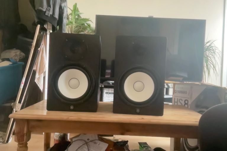Yamaha HS8 Active Studio Monitor Pair