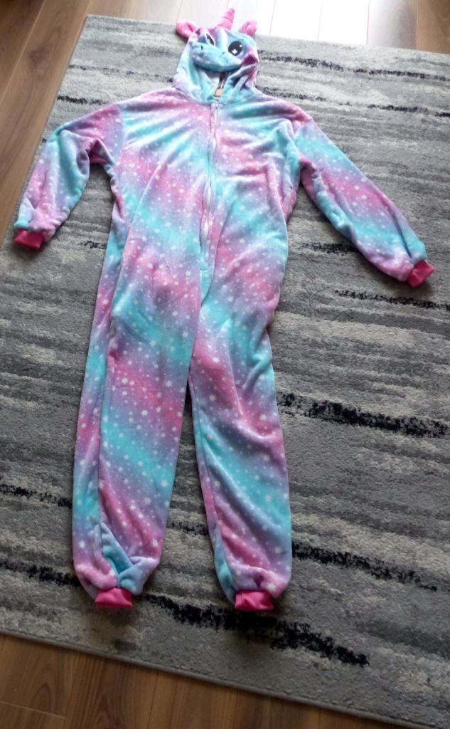 Girls unicorn onesie size small new still has tags
