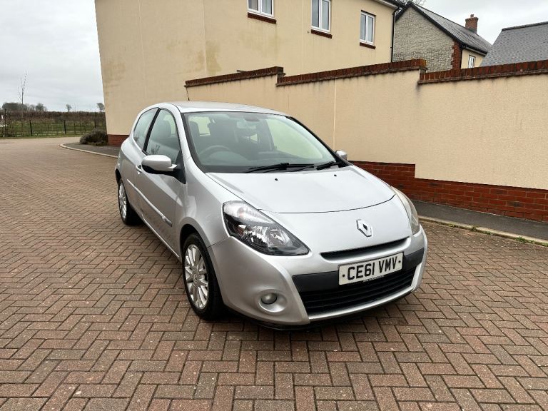 Renault, CLIO TomTom, Hatchback, 2012, Manual, 1149 (cc), 3 doors