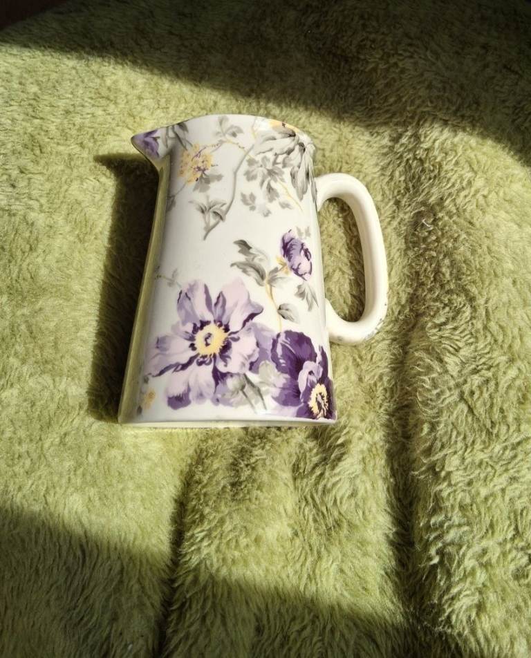 LITTLE CREAM / PURPLE JUG 4.5"H. LORD NELSON CHINTZ. NEW. *FREE WITH OTHER PURCHASE* COLLECT GLASGOW