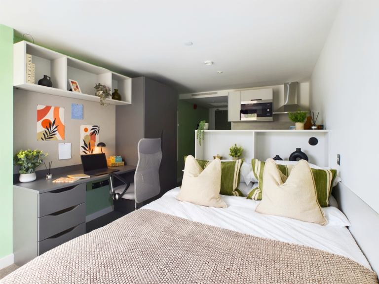 Studio to rent - £174pw All Bills Included