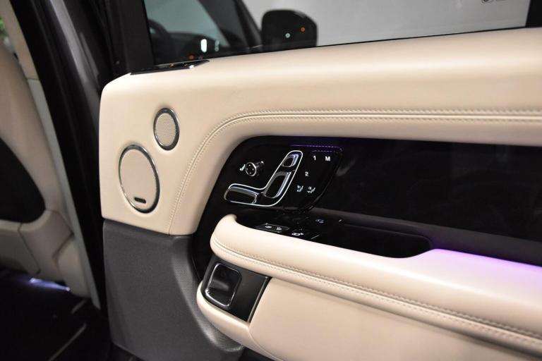 2019 Land Rover Range Rover 4.4 SDV8 Autobiography 4dr Auto ESTATE PETROL Automatic