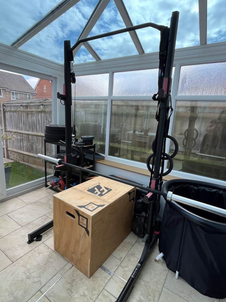 Home Gym Setup – Squat Rack, Olympic Barbell, Bench & Plates