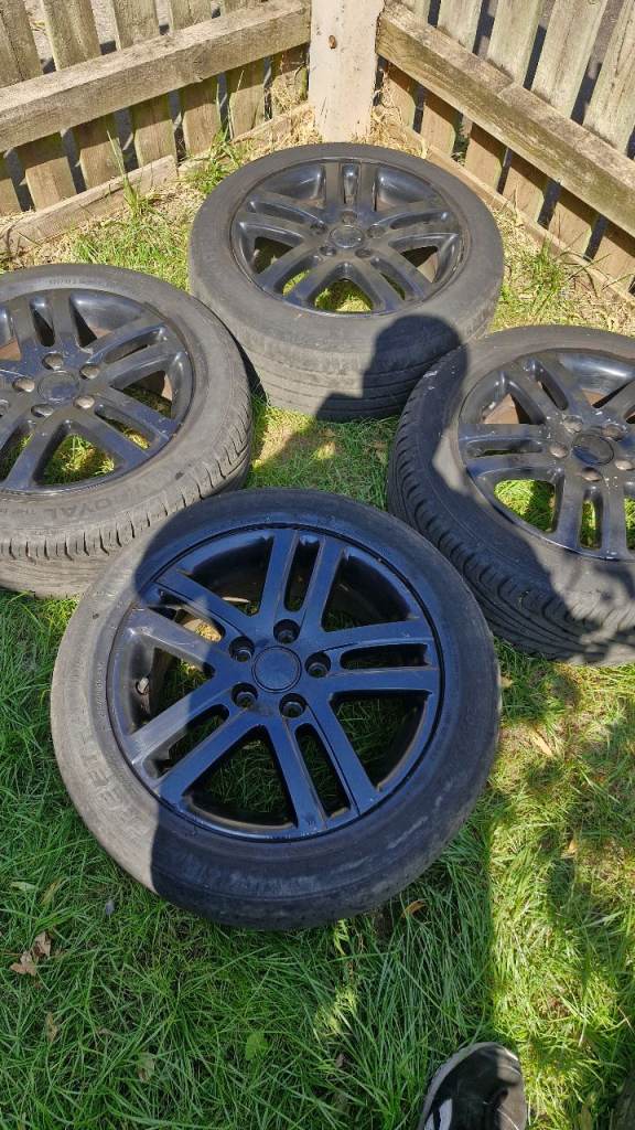 Volkswagen Golf alloys wheels with tyres 205/55/R16