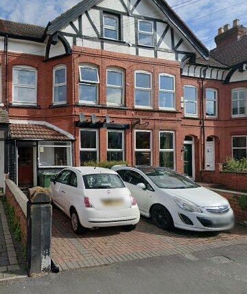 West Kirby 2 bed FFF £895 + bills