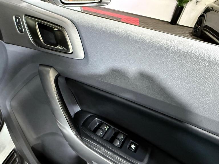 2016 Ford Ranger 2.2 TDCi Limited 1 Auto 4WD Euro 5 4dr PICK UP Diesel Automatic