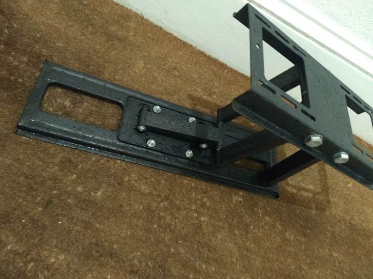  Ricoo TV bracket 40-75 inch tilt swivel. Heavy duty