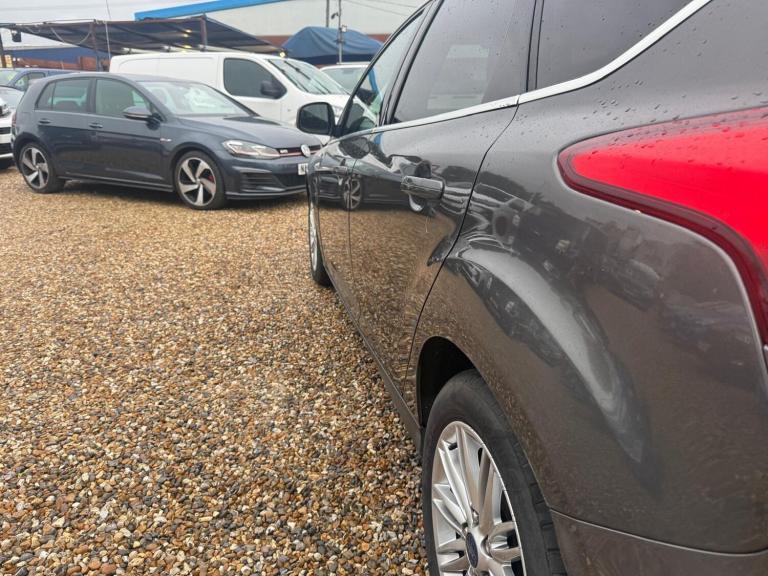 2017 Ford Focus 1.0 EcoBoost 125 Zetec Edition 5dr HATCHBACK PETROL Manual