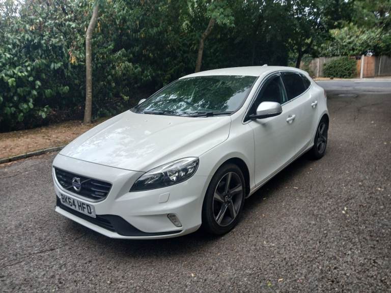 VOLVO V40 R DESIGN 2015 FULLY LOADED MOT