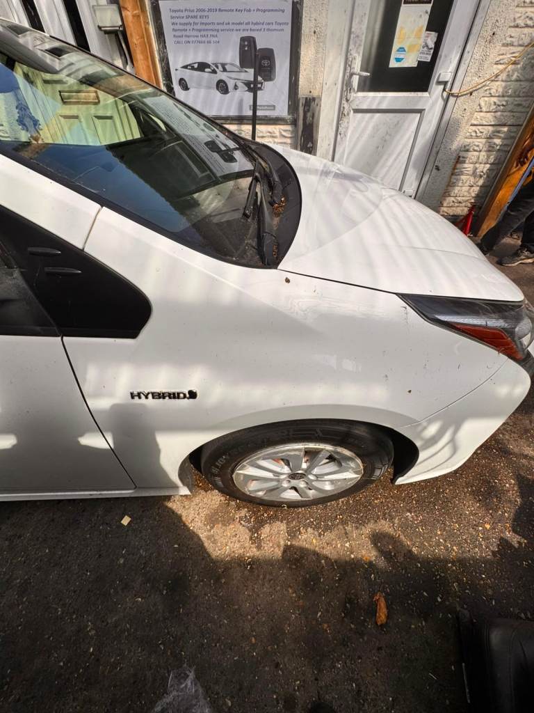 Toyota Prius 2016 - 2022 Front Right Driver Side Wing White