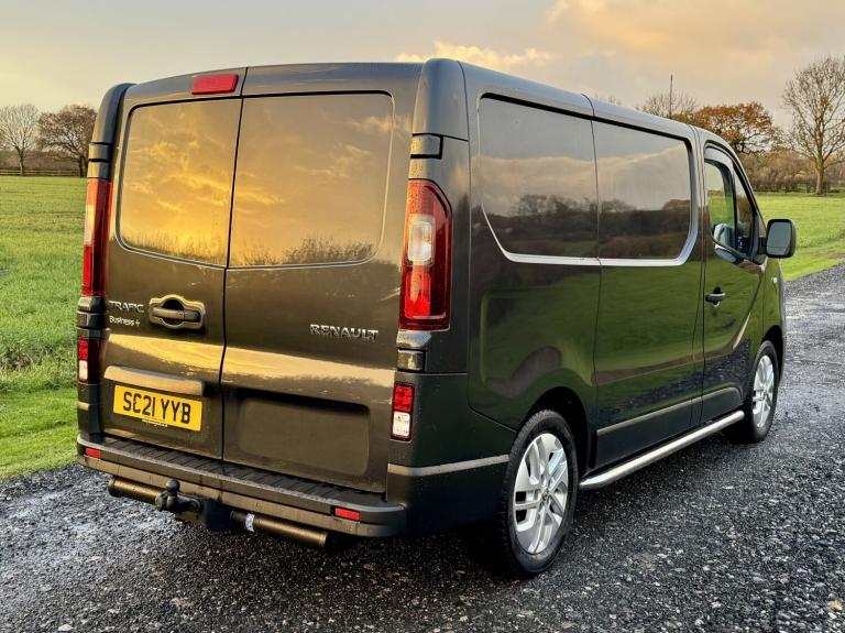 RENAULT TRAFIC 2.0 SL28 ENERGY dCi 120 Business+ MY19 Grey Manual Diesel 2021