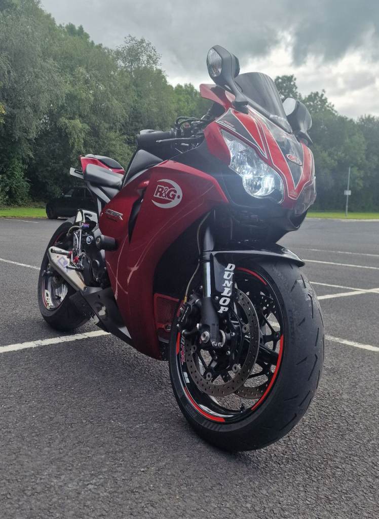 Honda, CBR 1000rr fireblade 