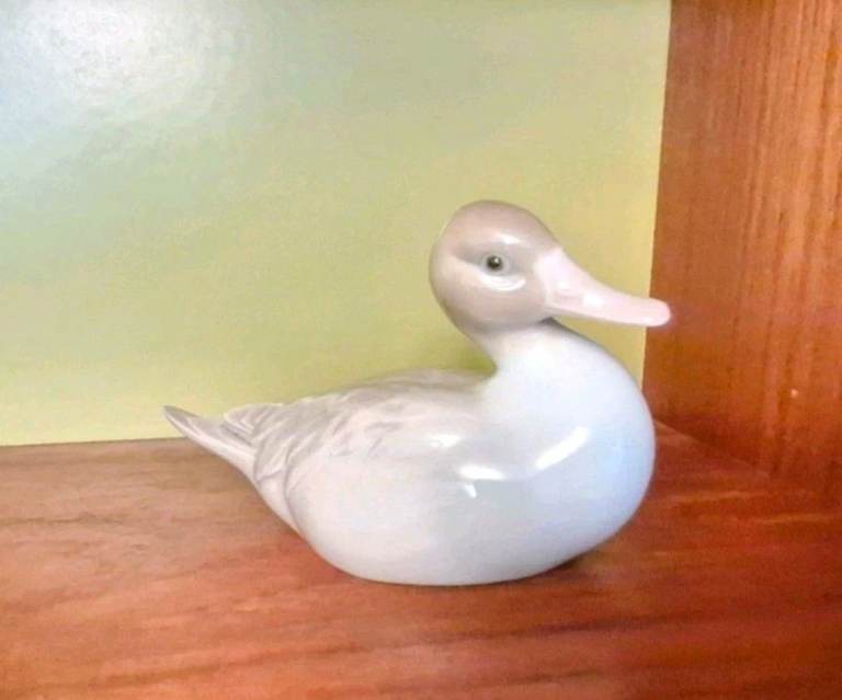 Rare Lladro Beige Brown & White tiled Head Duck Figurine (1056) Jilio Fernandez 11cm Excellent cond 