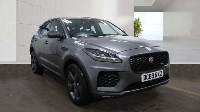 2020 69 JAGUAR E-PACE 2.0 P200 CHEQUERED FLAG SUV 5DR PETROL AUTO AWD EURO 6 (S/
