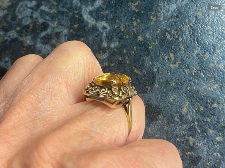 9ct Rose Gold & Citrine large, heavy vintage ring. Size M weight 6.7g coll/del only