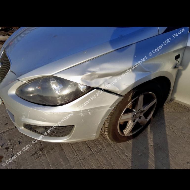 Seat Leon passenger headlight 