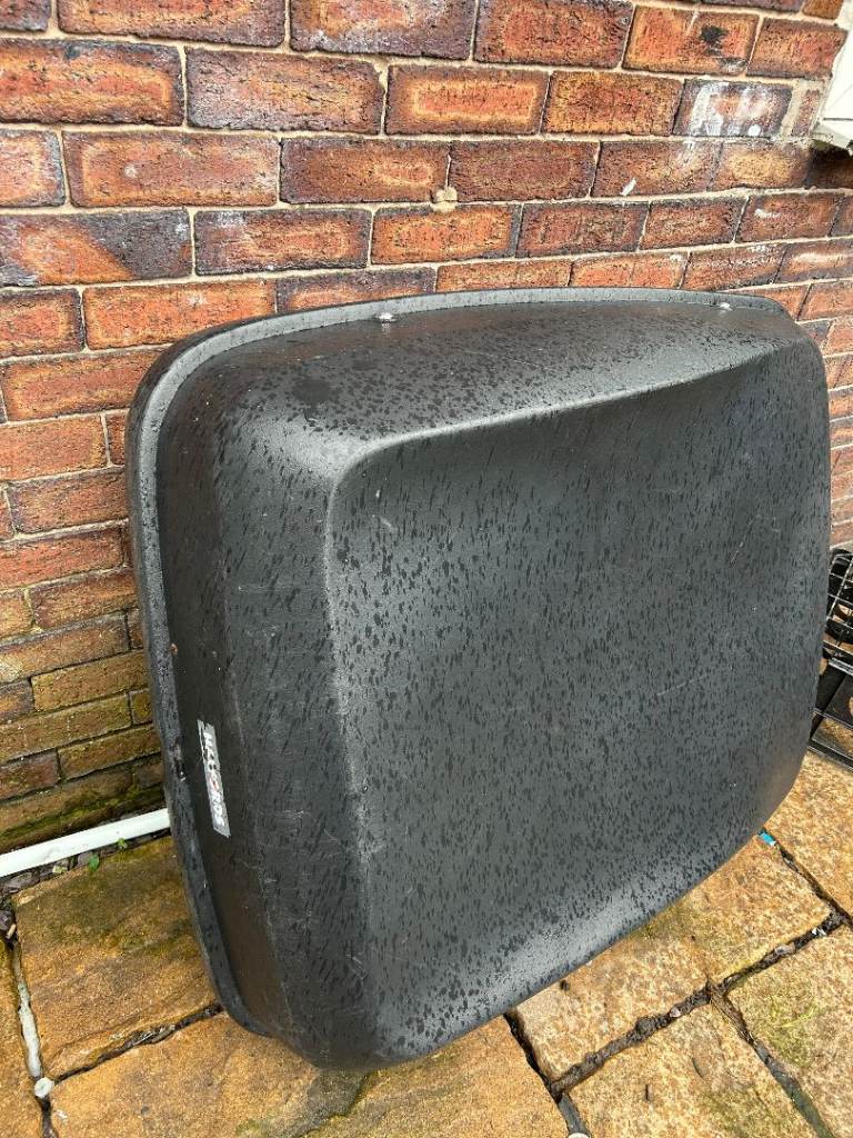 Halfords car roof box