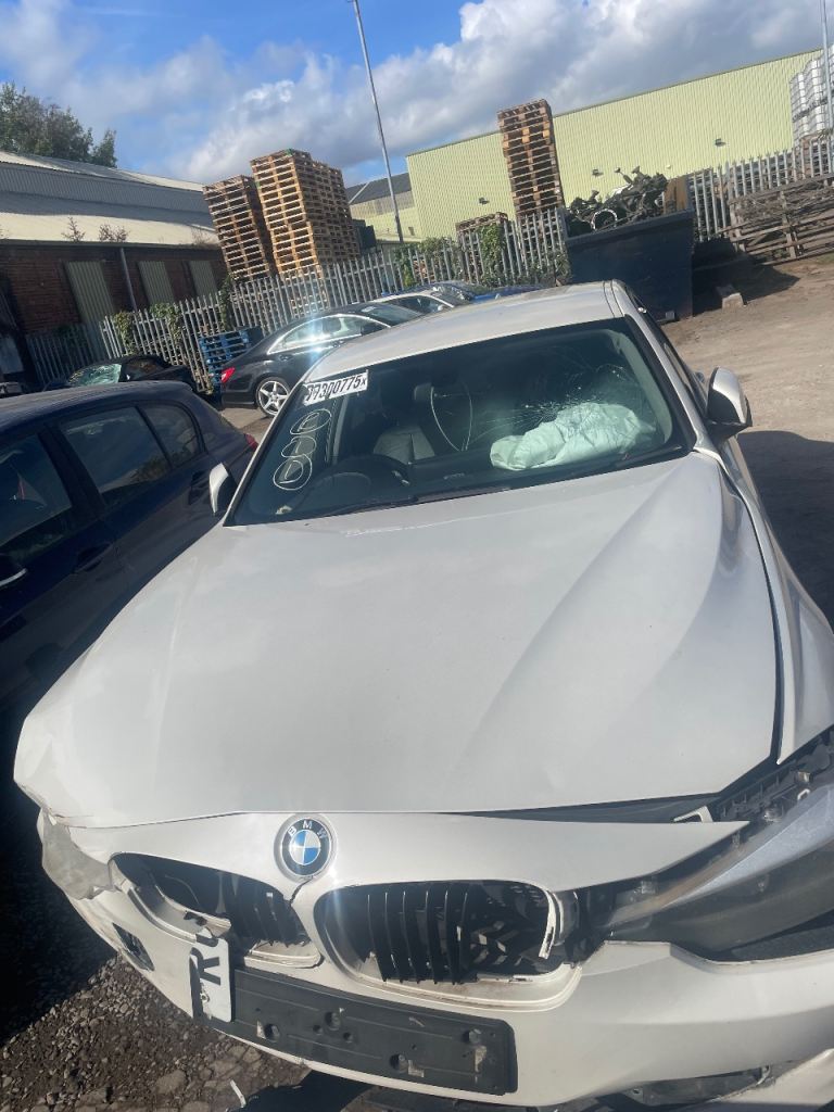BMW 318D F30 F31 BREAKING HEADLIGHT WING SUSPENSION RADPACK SLAMPANEL DOOR MIRROR BOOTLID ELECTRONIC
