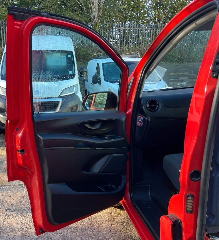 2017 Mercedes-Benz Vito 1.6 111 CDI Panel Van 5dr Diesel Manual FWD L1 Euro 5 (114 ps) PANEL VAN ...