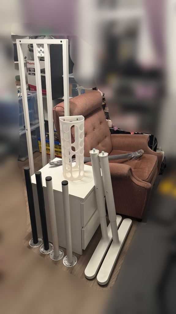 Free Stuff - Chair, Draws, Desk Frame / Desk Legs