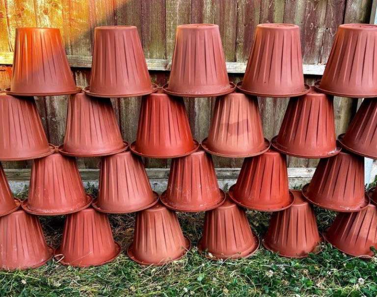 21cm Terracotta Plastic Plant Pots – £1 Each – 35 Available