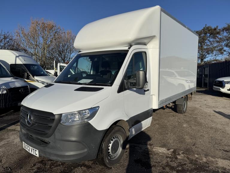 MERCEDES-BENZ SPRINTER LUTON 2.0 315 CDI Progressive Tail Lift 2022