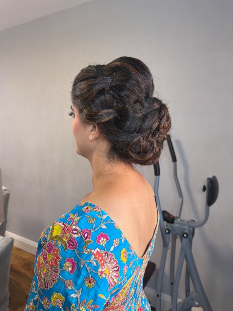     Professional Hair & Makeup Artist – West London | Bridal & Events