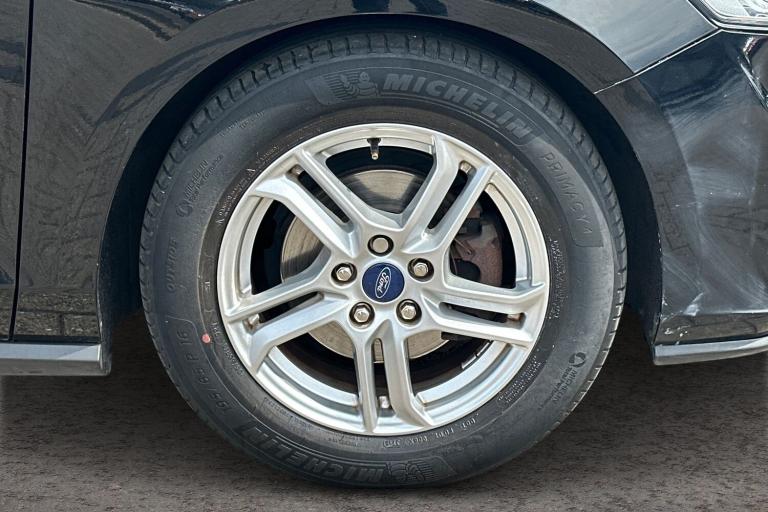  Ford Focus 1.0t Ecoboost Zetec Hatchback 5dr Petrol Manual Euro 6 s/s 100 Ps