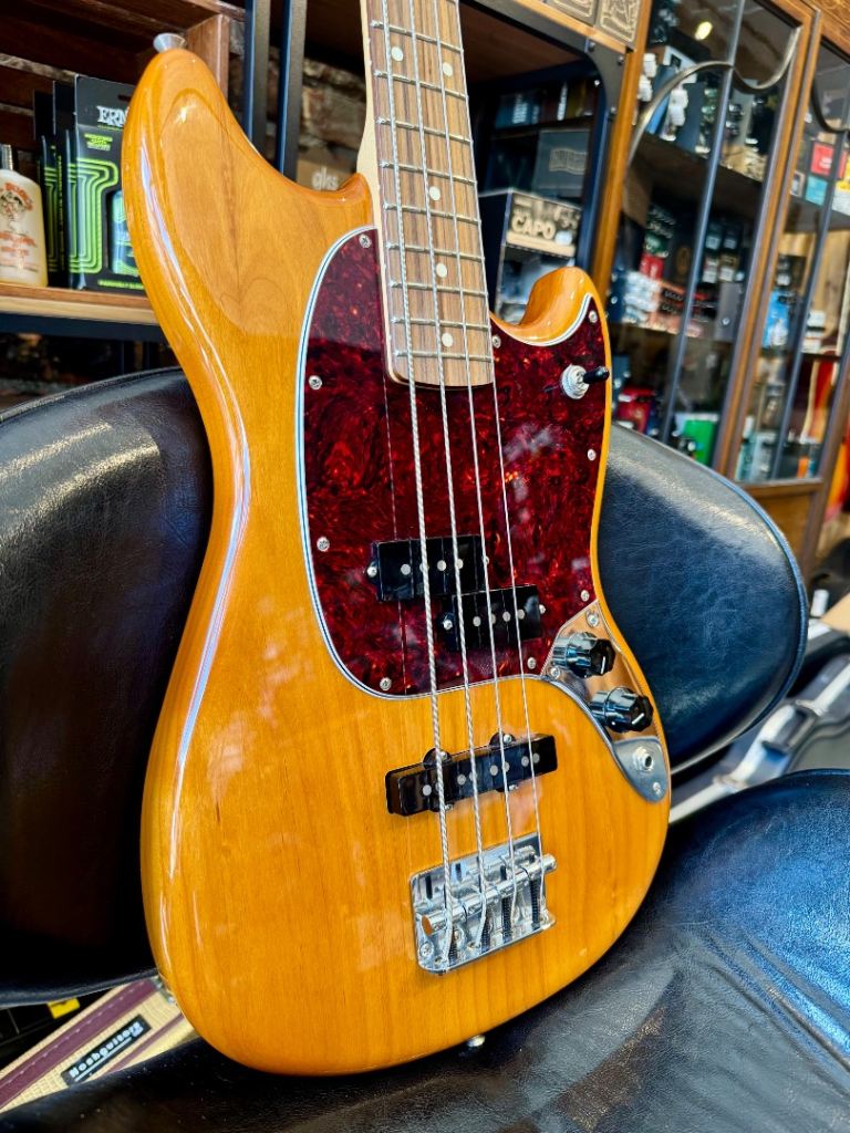2020 Fender Player Mustang PJ Shortscale Bass Guitar