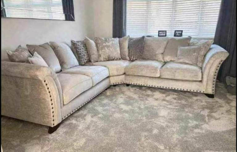 Luxury L Shaped Corner and 3+2 Seater Sofa Set - Free Delivery