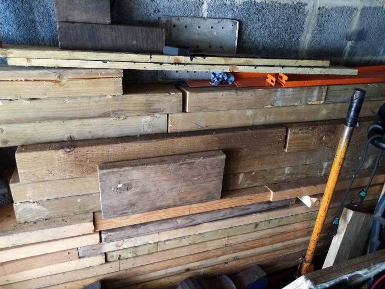 Quantity of scrap wooden joists off cuts  wood recycling free to collector.