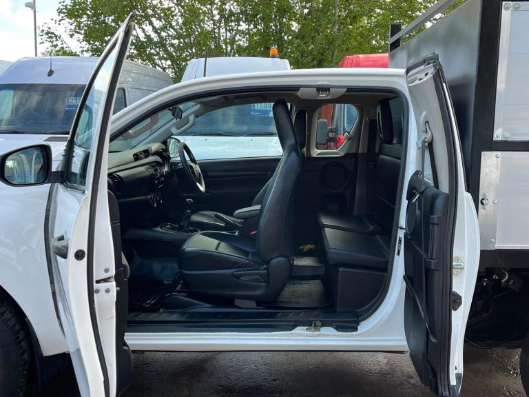 2023 73 reg TOYOTA HILUX KING EXTRA CAB 2.4 D-4D 4WD ARB CHIPPER TOOLBOX TIPPER 