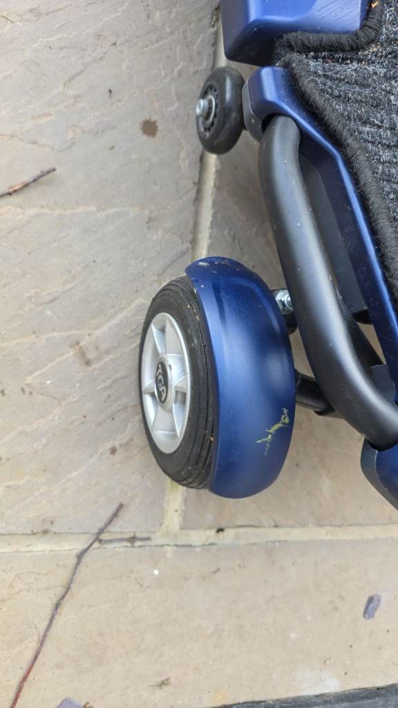 Tga minimo auto fold £850 ONO 15 months old