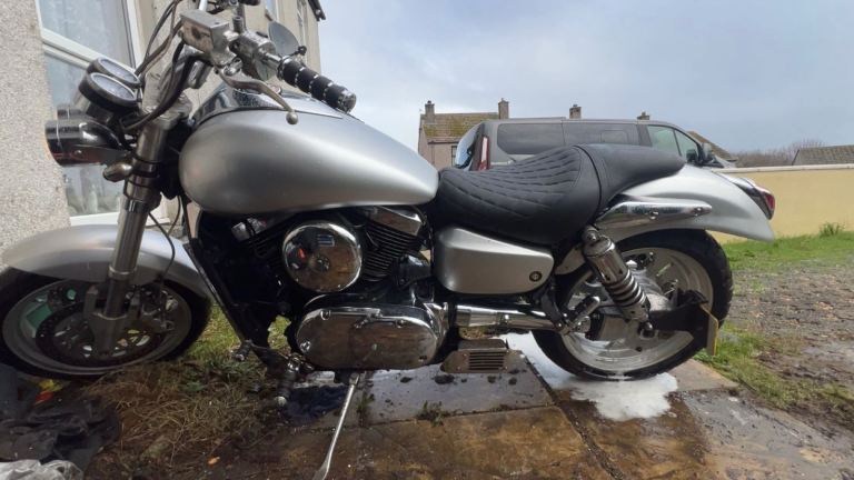 Kawasaki, 2003, 1470 (cc)