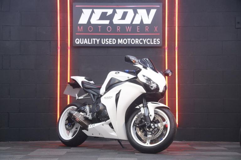 Honda CBR1000RR Fireblade 1000 SUPERSPORTS