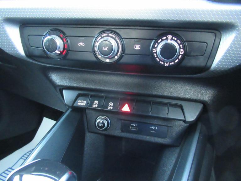 2020 Audi A1 2.0 TFSI 40 S line Competition Sportback S Tronic Euro 6 (s/s) 5dr HATCHBACK Petrol ...