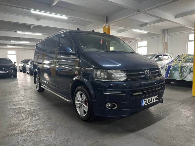 2015 Volkswagen Transporter Shuttle 2.0 TDI 140PS SE Minibus DSG MPV Diesel Automatic