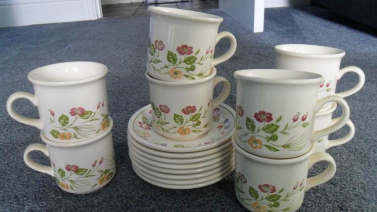 Vintage Cups & Saucers Set