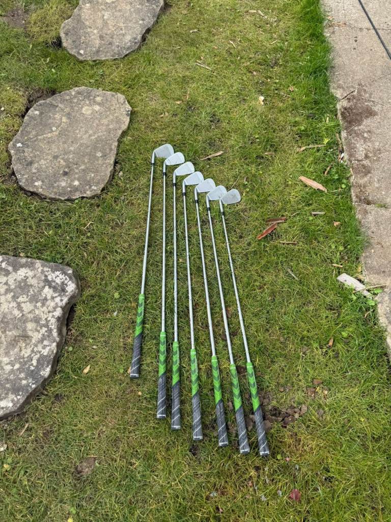 mixed golf equipment