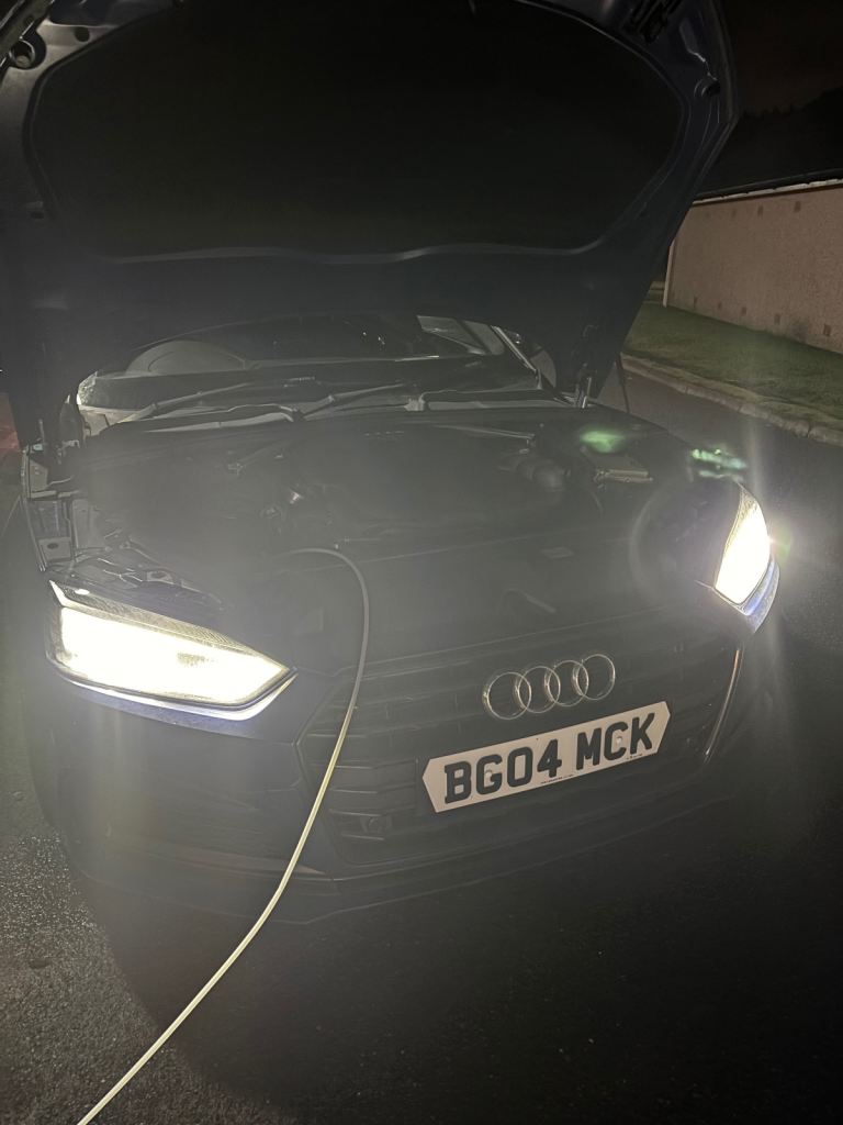 Engine carbon cleaning