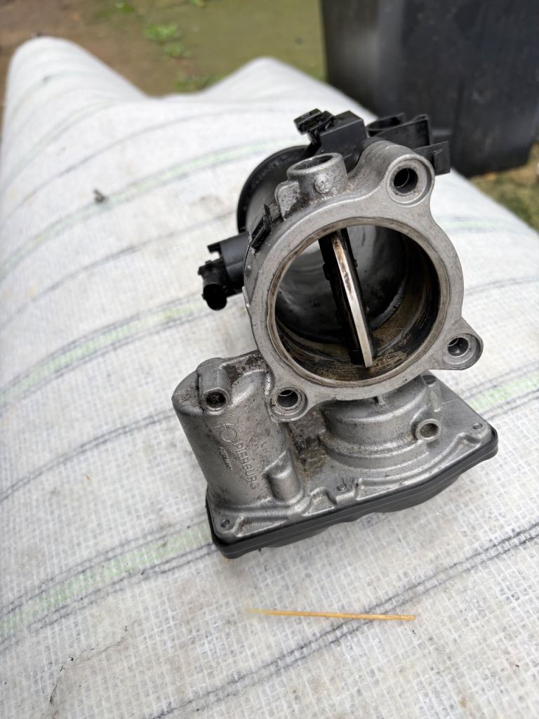 BMW F10 520d N47 2.0 Diesel Throttle Body