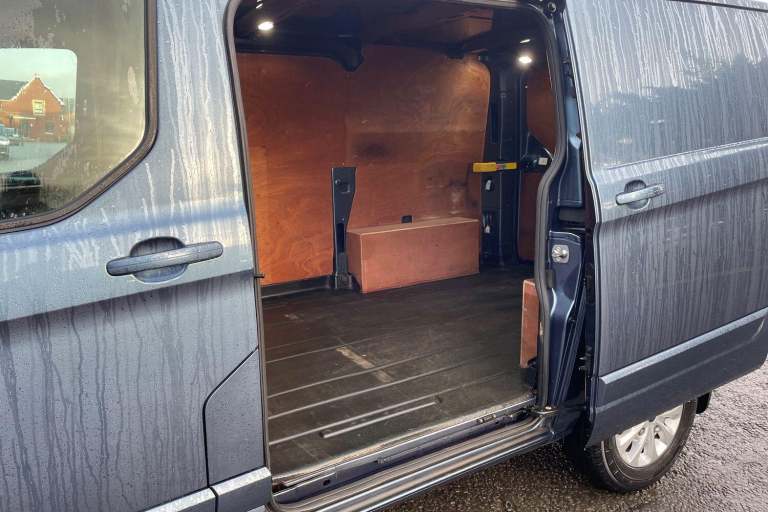 2022 Ford Transit Custom 2.0 EcoBlue 130ps Low Roof Limited Van PANEL VAN DIESEL Manual