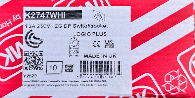 MK double sockets switched