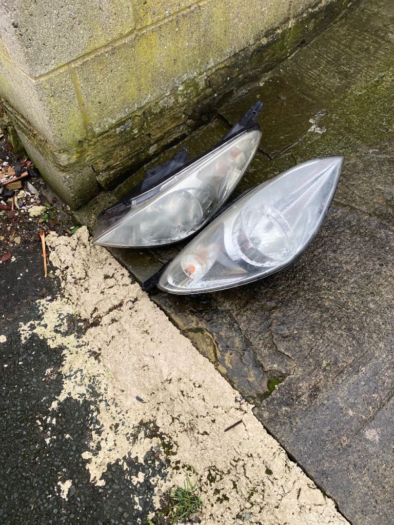 2010 Hyundai i20 headlights 