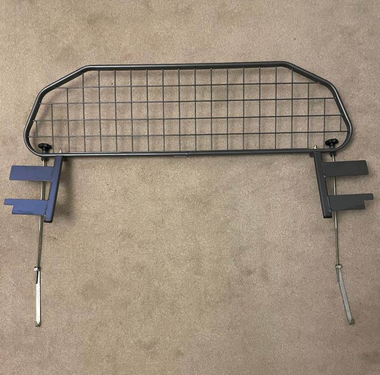 Travall Dog Guard VW Golf 2008 - 2012 