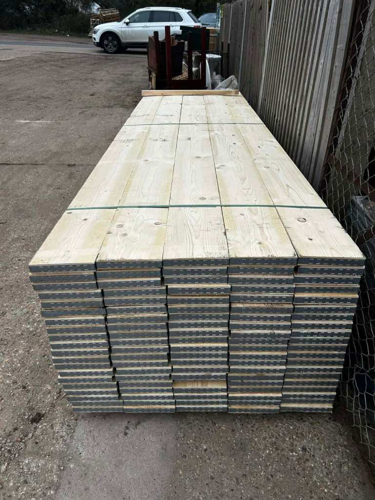 BRAND NEW 13' Banded Scaffold Boards (3.9m)