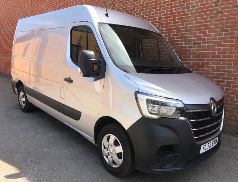 2023 Renault Master MM35dCi 135 Business+ Medium Roof Van PANEL VAN Diesel Manual