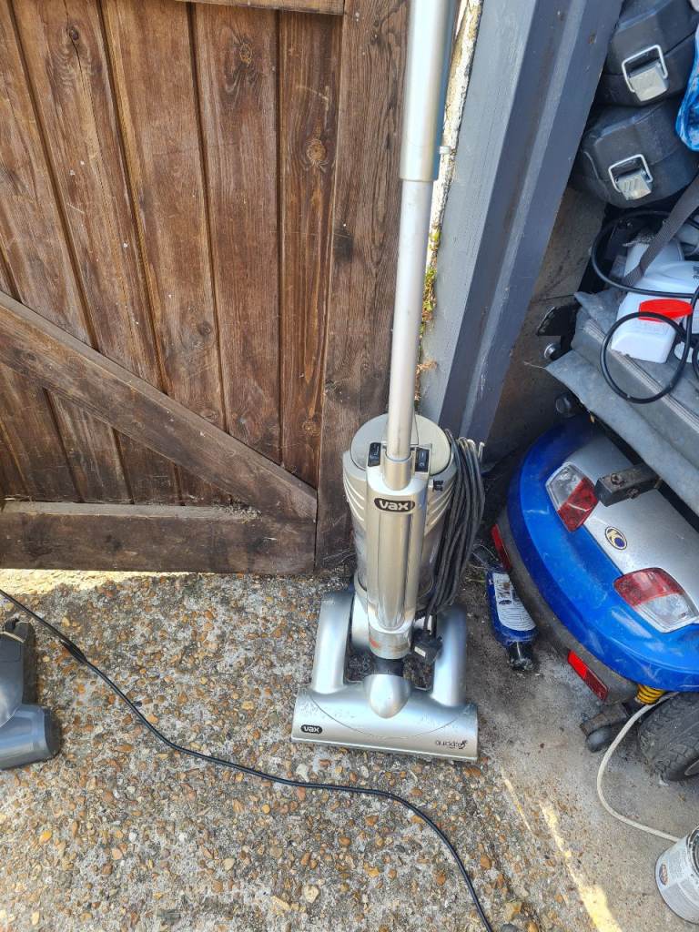 Vax upright vacuum cleaner 