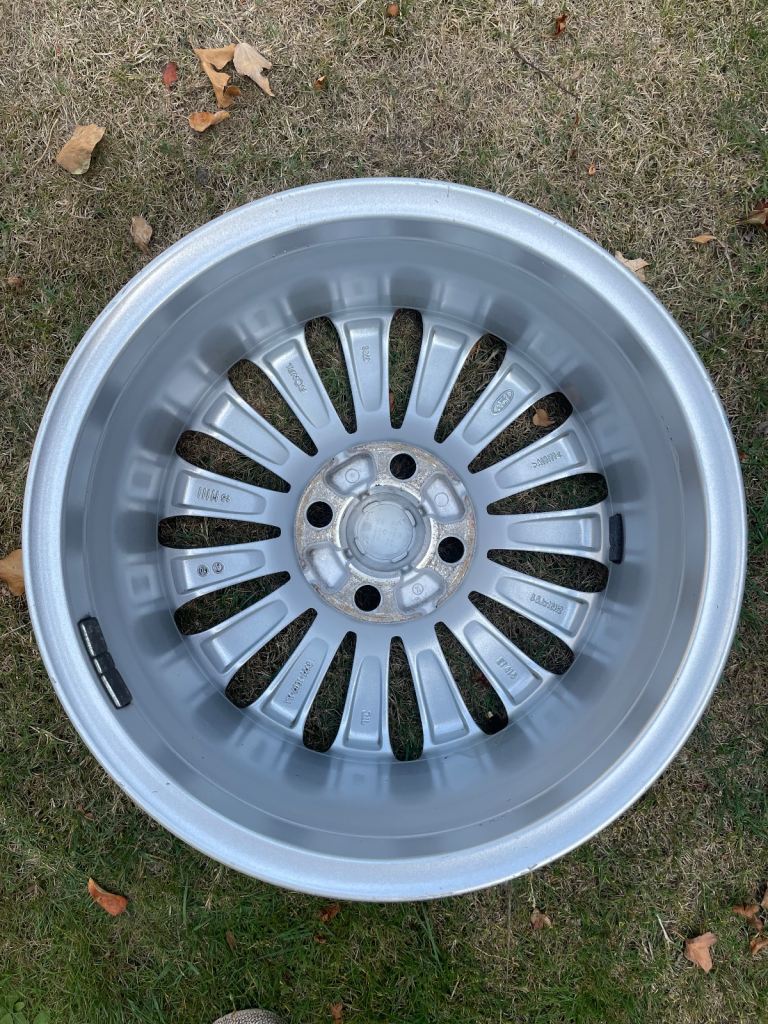 FIESTA 16" SILVER ALLOY WHEEL