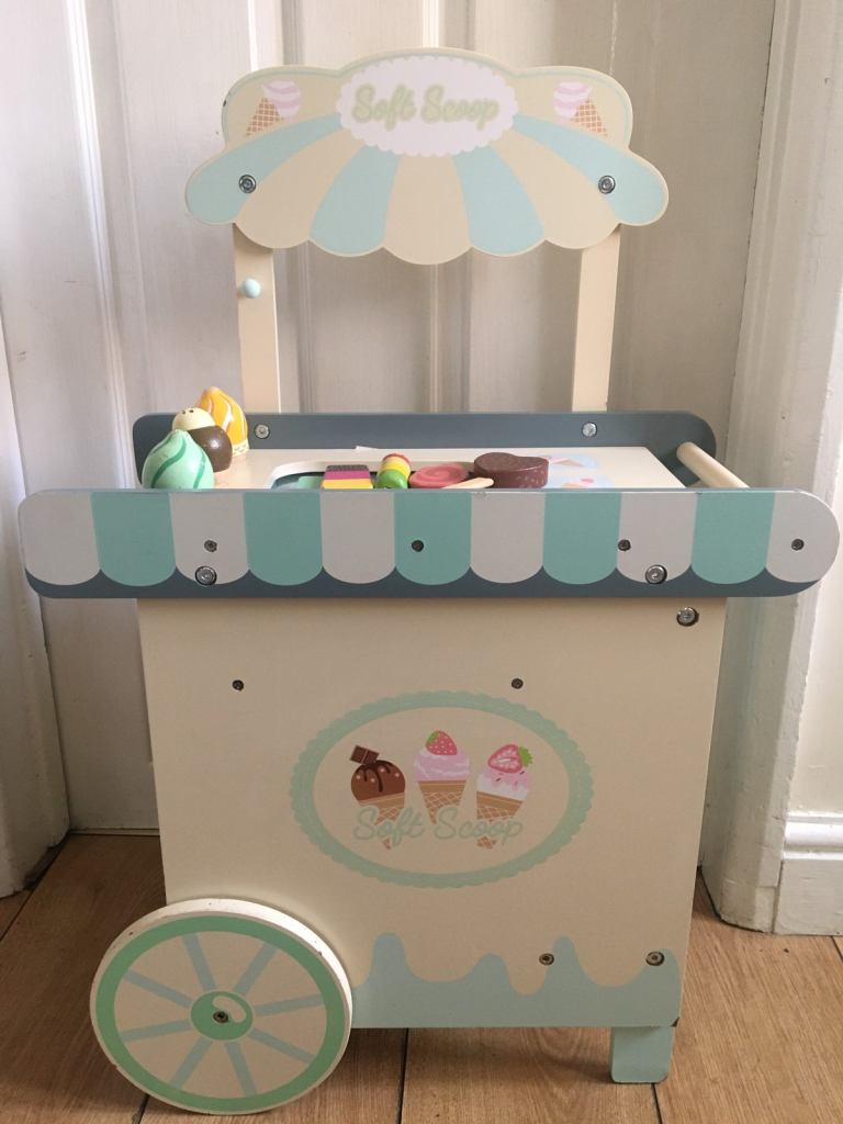 Little Town Ice cream 🍦 cart